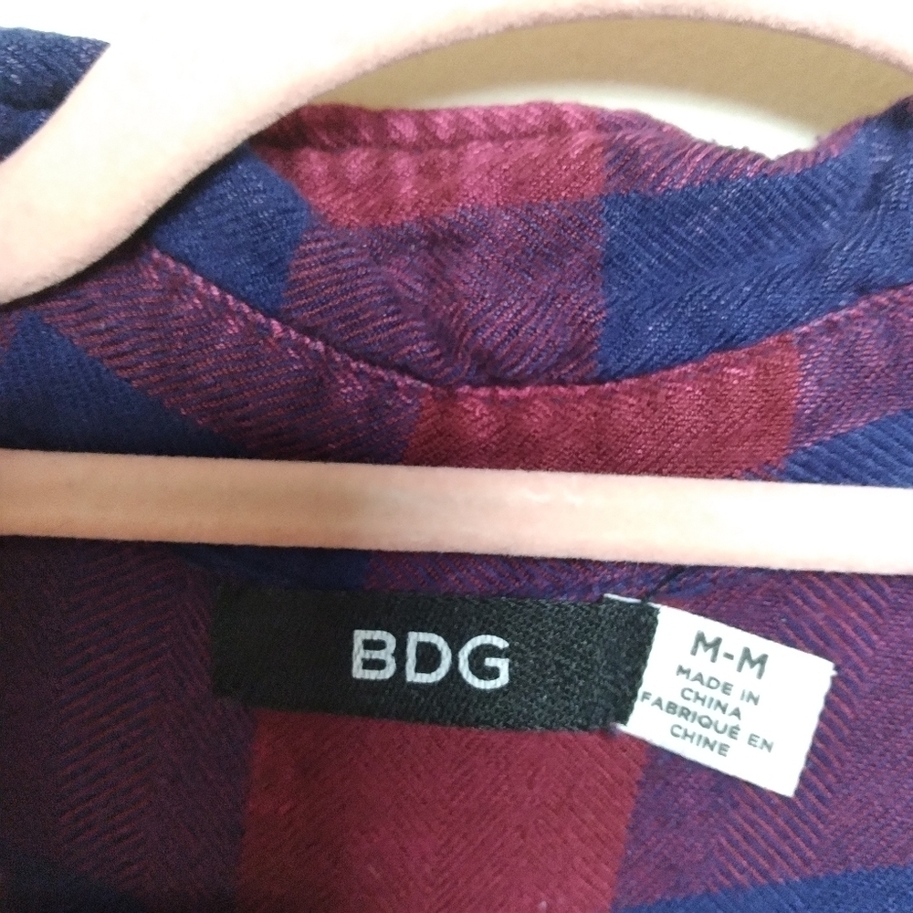 Urban Outfitters BDG Red and Blue Plaid Button Down Shirt Size Medium - Picture 6 of 7